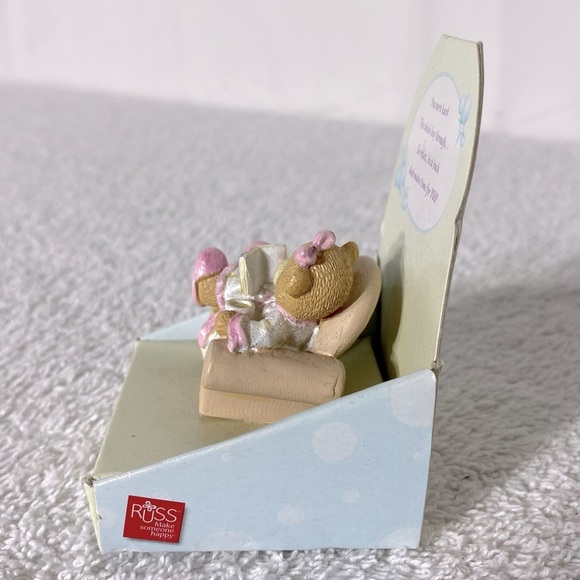 Vintage Pamper Me Relaxing Reading Bear Figurine Collectible - Picture 5 of 9